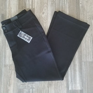 NWT! Torrid Noir Collection All-Nighter Pant - 18 Short